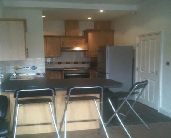 5 Bedroom Flat
